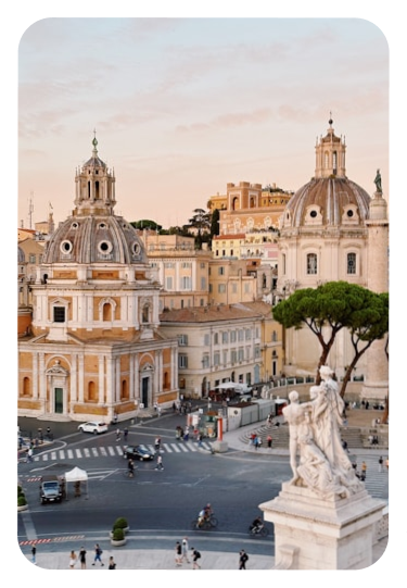 Scorcio del centro storico di Roma al tramonto